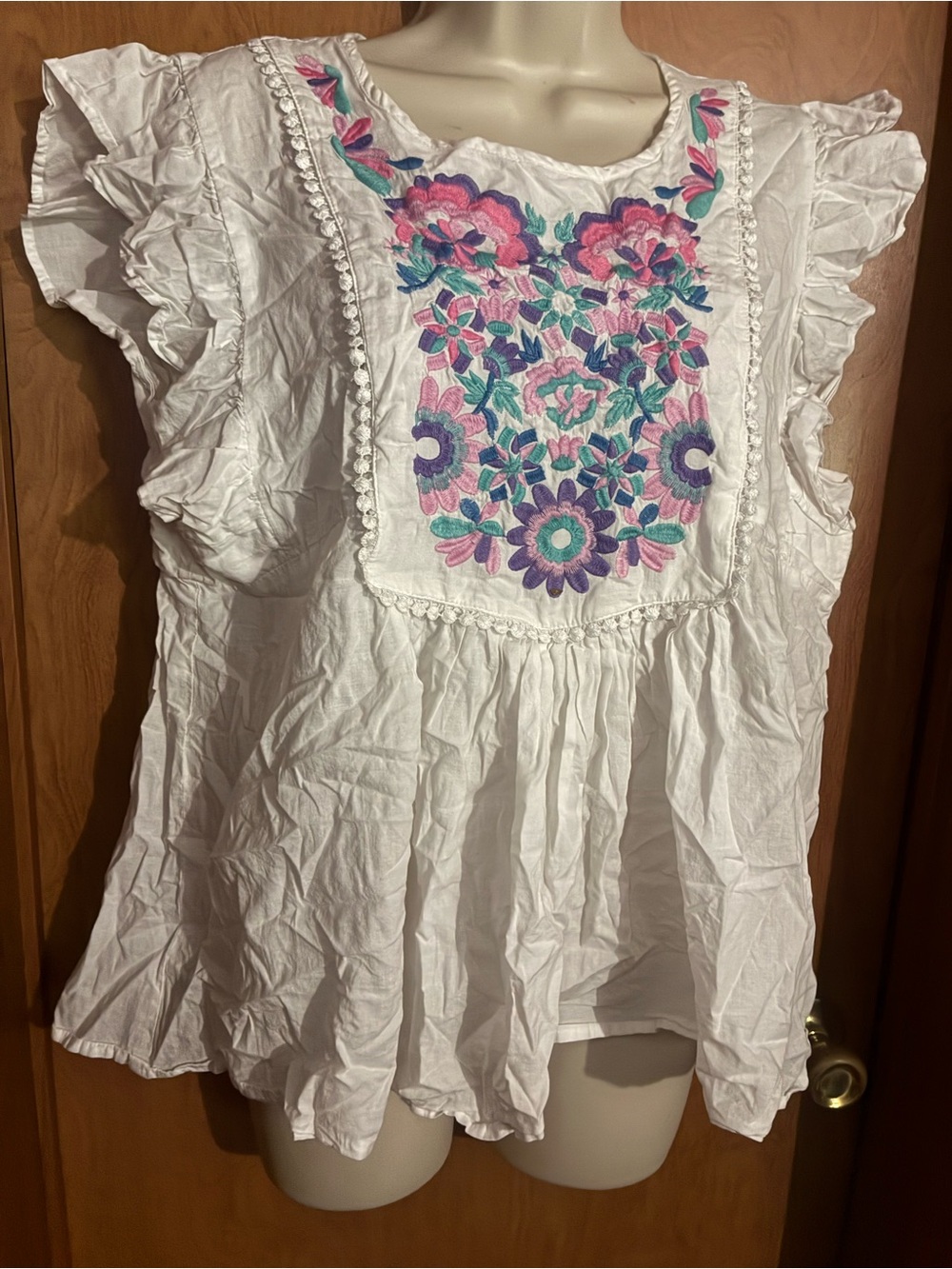 White Embroidered Ruffle Sleeve Girls' Top - Pink & Purple Floral